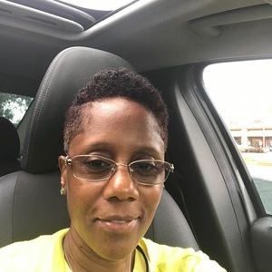 Meet your Posher, Linda